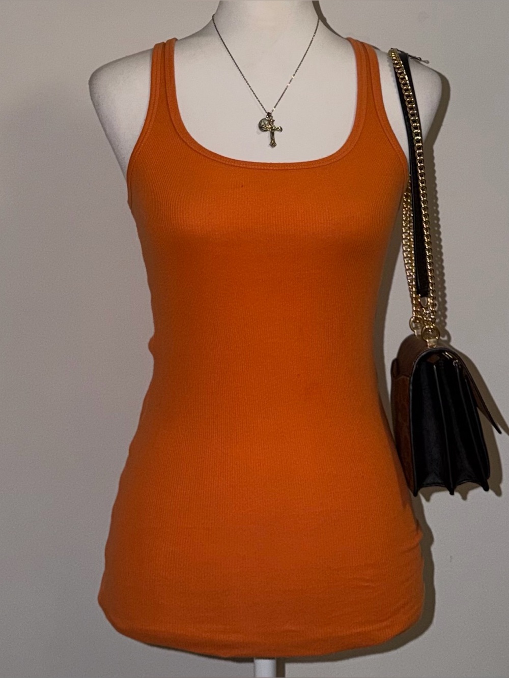 2000s vintage style burnt orange 2012 aéropostale tank top